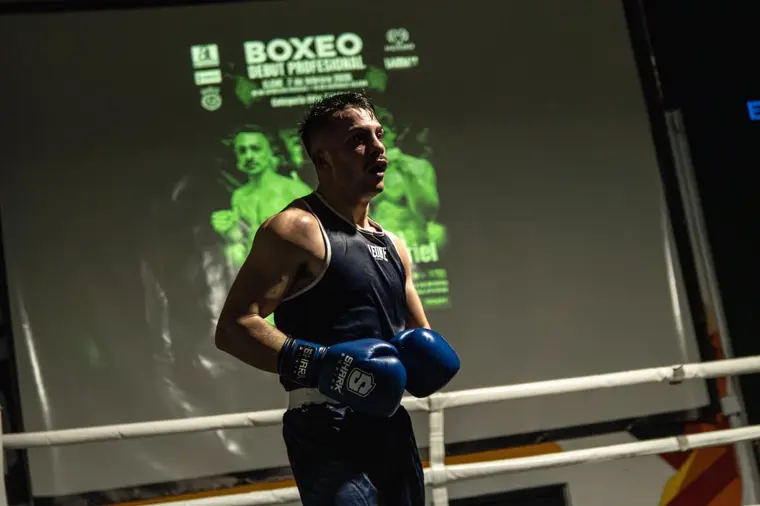 Velada de debut profesional